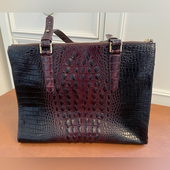 Brahmin EUC zipper top tote bag alligator texture in rich browns and black - Picture 3 of 14